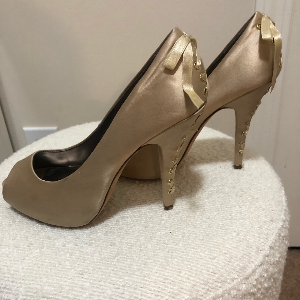 BCBG MaxAzria cream satin fabric heels